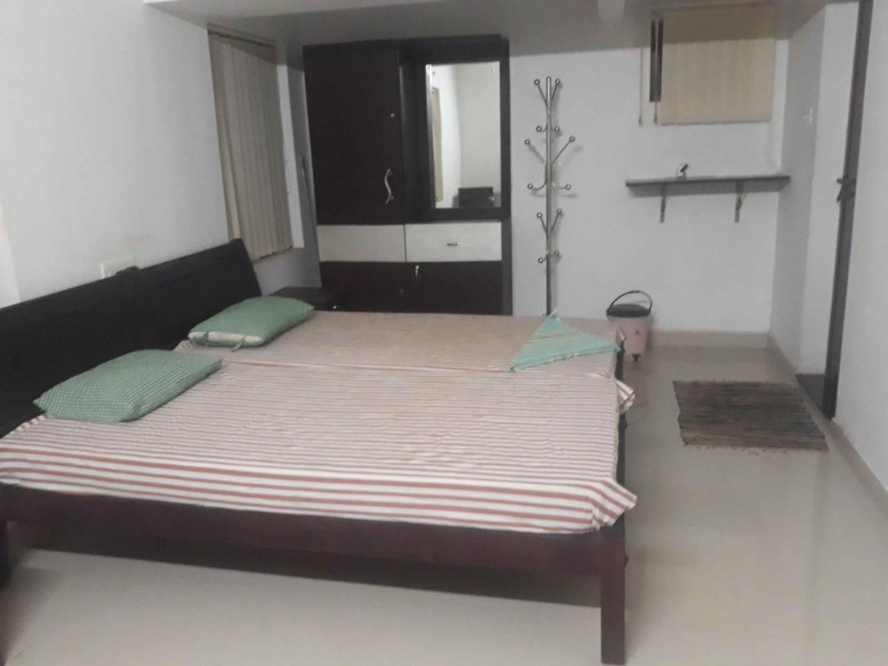 Abru'S Holidays International Travelers Alappuzha Exterior photo
